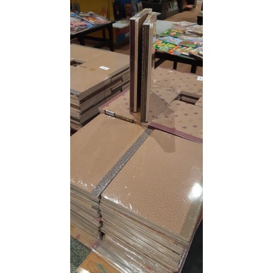 ALA KOREA & JEPANG TURUN HARGANYA KEBANGETAN OHAYO BUKU TULIS B5 30 LEMBAR (ISI 5 BUKU)