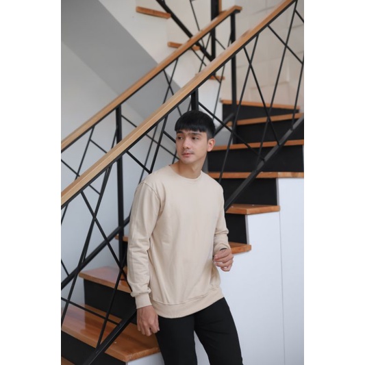 Mubeng Crewneck Comfy Cream