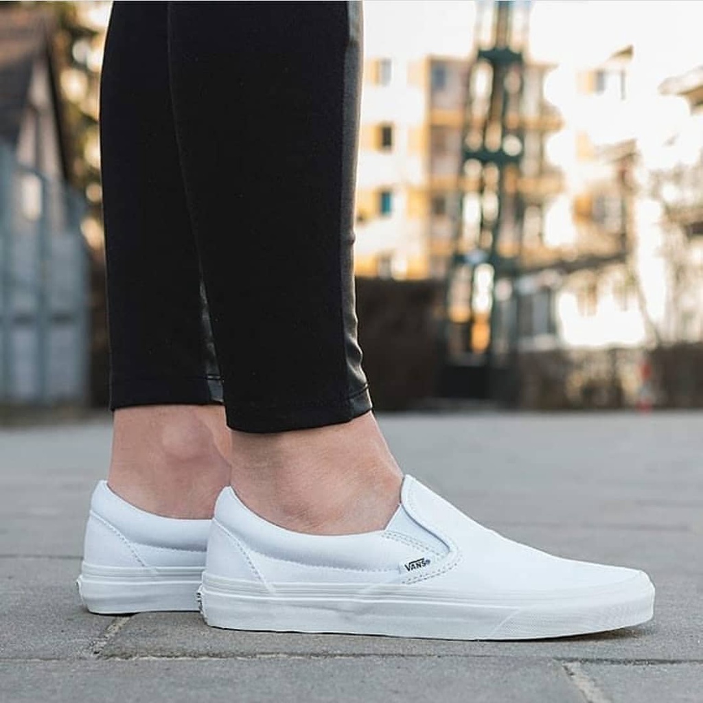 Sepatu Vans Slip On Full White Sneakers Kets Putih Kado Hadiah Sekolah Kuliah Kerja fashion ootd kekinian Pria Wanita keren kece model keren