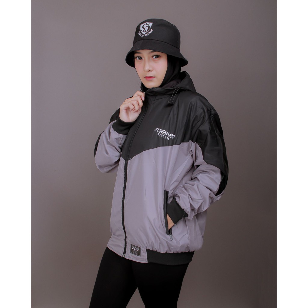 Jaket Parasut Wanita Olahraga Jogging Lari WaterprofF Forward System Company