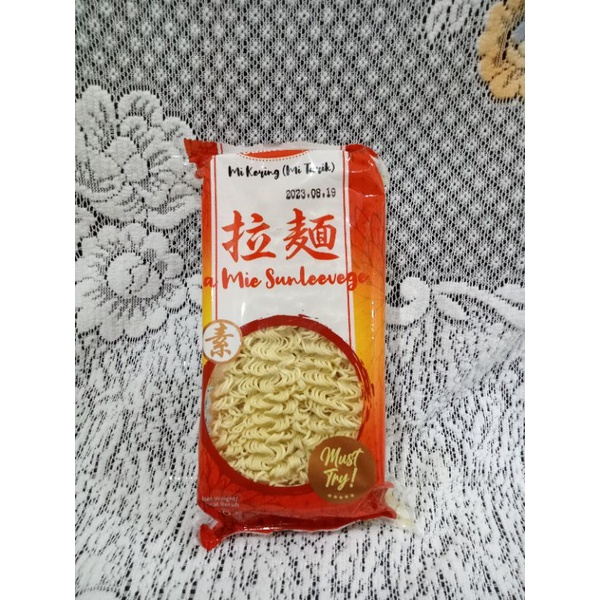 

La Mie Sunleevege 180gr/ Mie Keriting