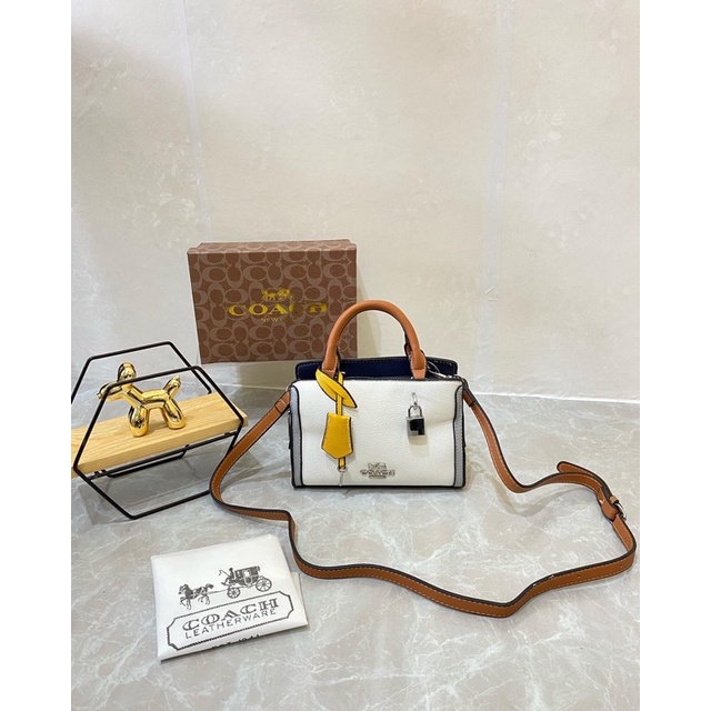 Sling bag COACH MICRO ZOE size 19cm free box premium