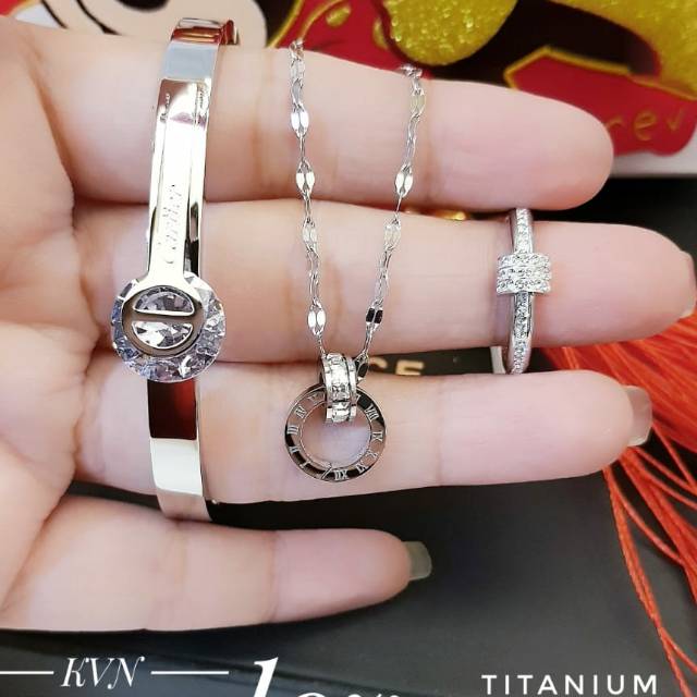 Set Perhiasan titanium silver