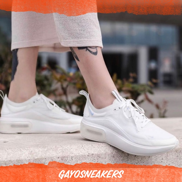 air max dia triple white