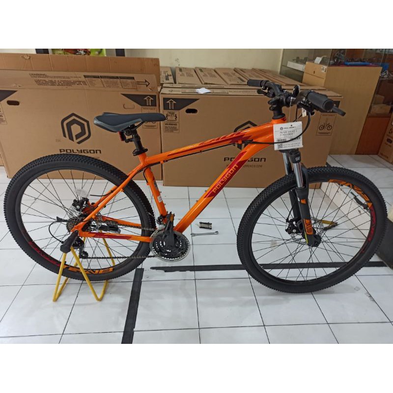 SEPEDA GUNUNG MTB POLYGON CASCADE 2 UKURAN M 27,5 BARU 2020