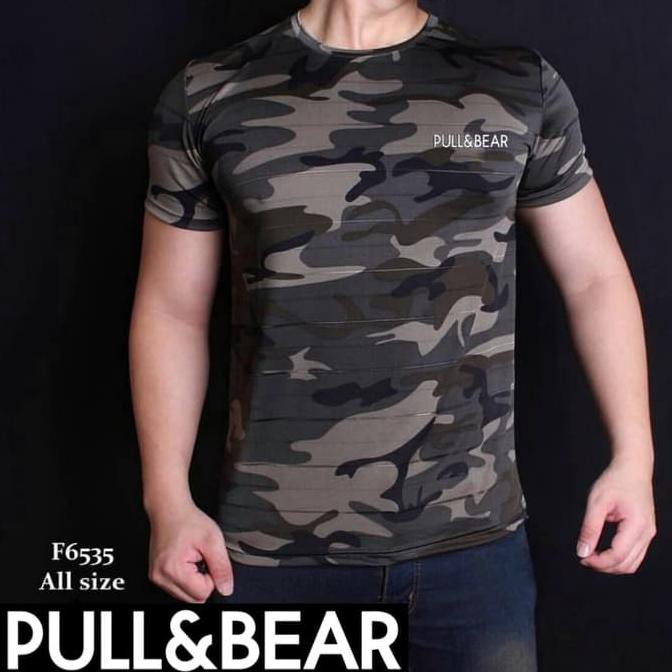 Baju kaos ARMY camo PULL AND BEAR - bola---ped