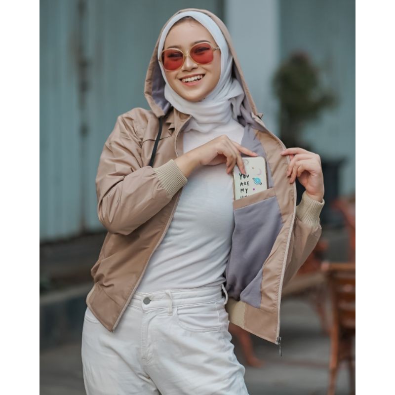 jaket wanita outdoor terlaris bandung