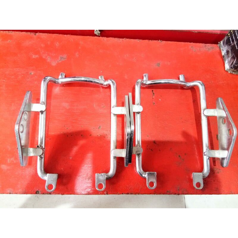breket lampu pesek tiger keker