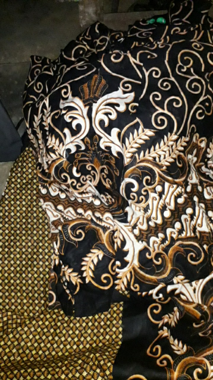 Couple Sarimbit Ruffle Terbaru Gamis Kombinasi Modern Hem Batik Ready Sampai Jumbo Ld 120 Ld 110