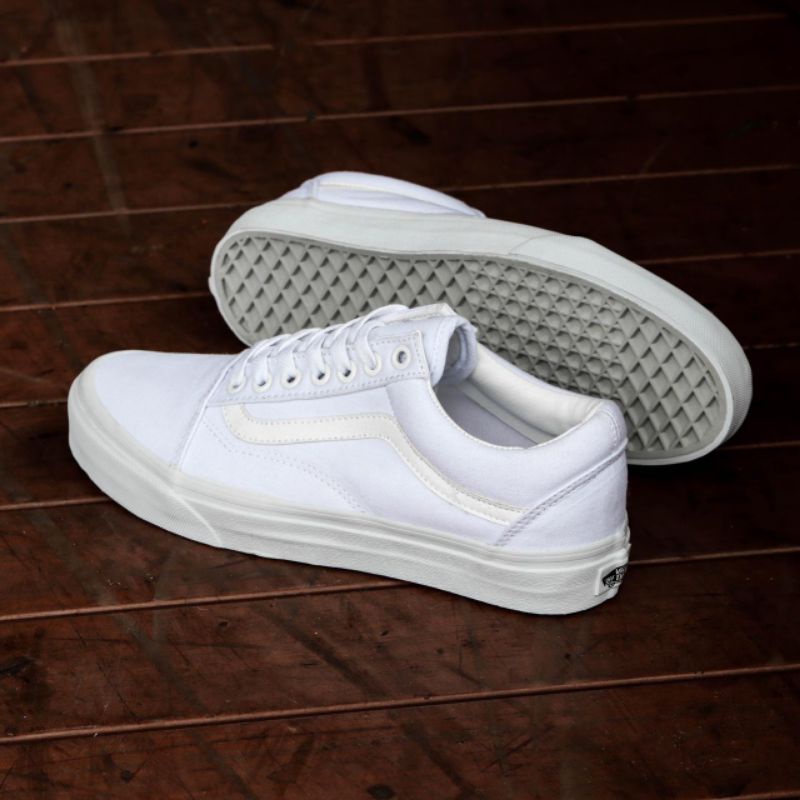 Sale.... VANS OLDSKOOL CLASSIC BLACK WHITE ORIGINAL 100% BNIBWT,Sepatu Vans Original,Sepatu Vans Pri