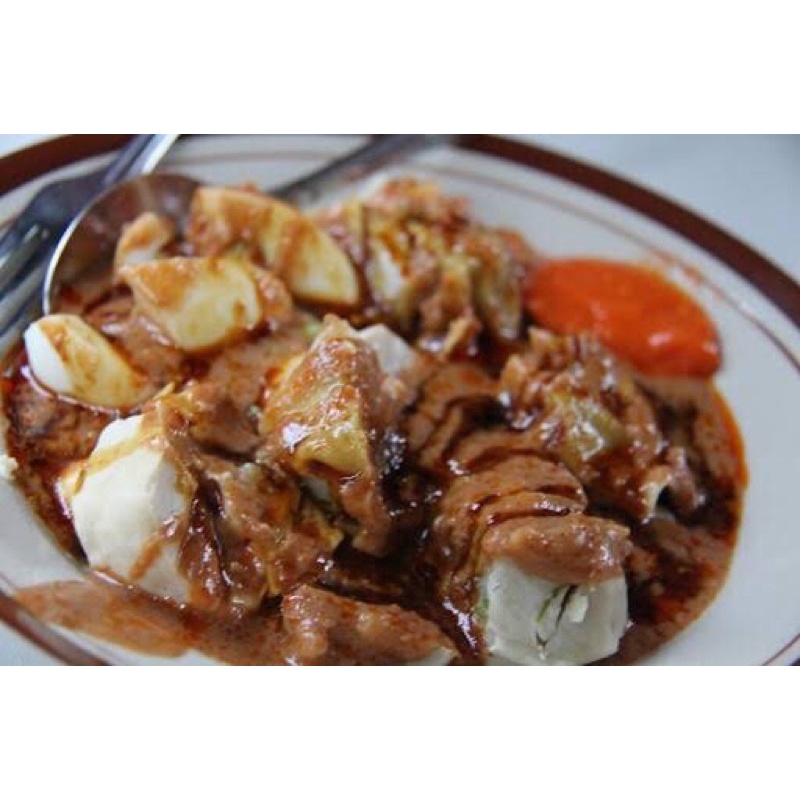

Siomay ikan ready isi 20pcs bumbu kacang. siomay bisa campur