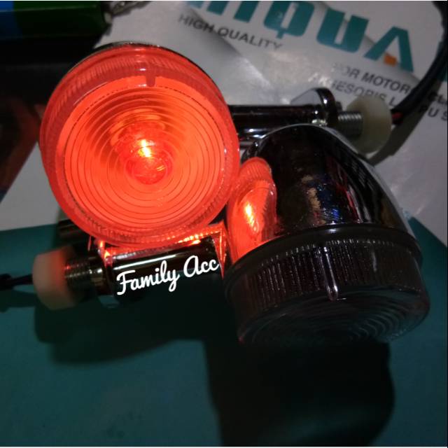 Lampu Sen Sein Standar Variasi Kuping Scoopy Karbu Scoopy Lama - Sudah Termasuk Bohlam Standar