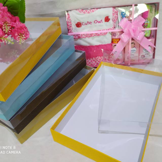 

BOX KADO TUTUP MIKA