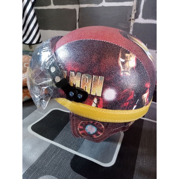 helm retro anak motif iron man