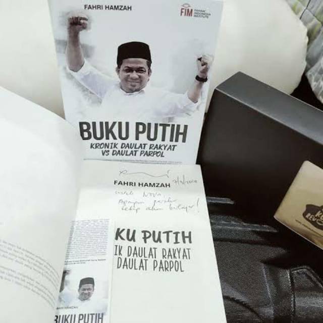 BUKU PUTIH FAHRI HAMZAH