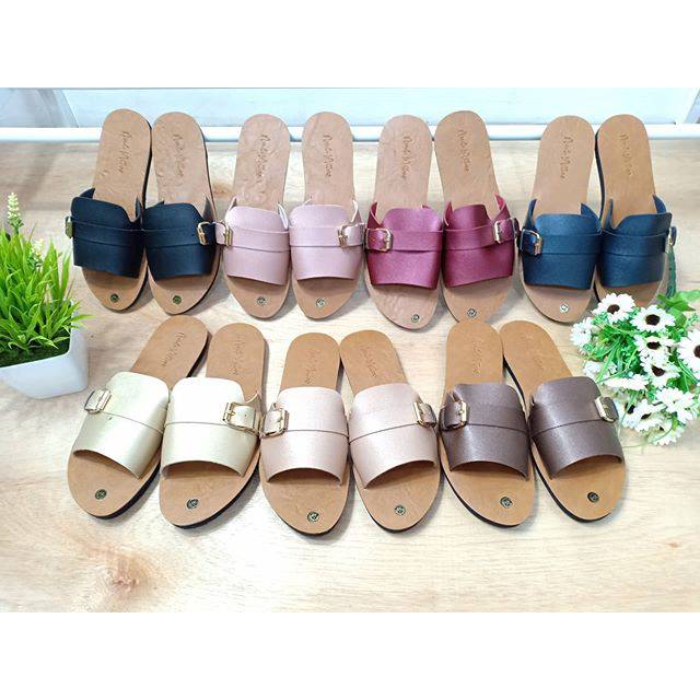 Flat shoes gesper nanda milano