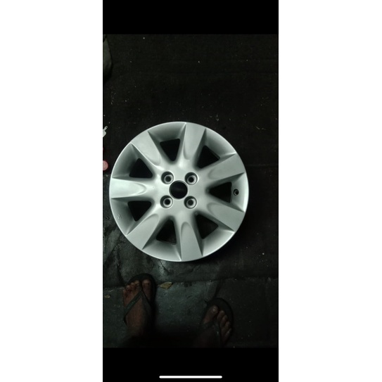 Velg OEM Nissan March R15
