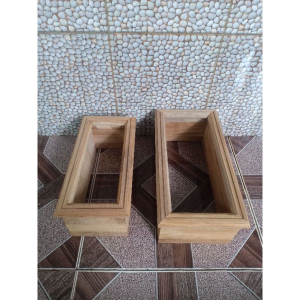 Angin Angin Rumah/Loster Kayu Jati