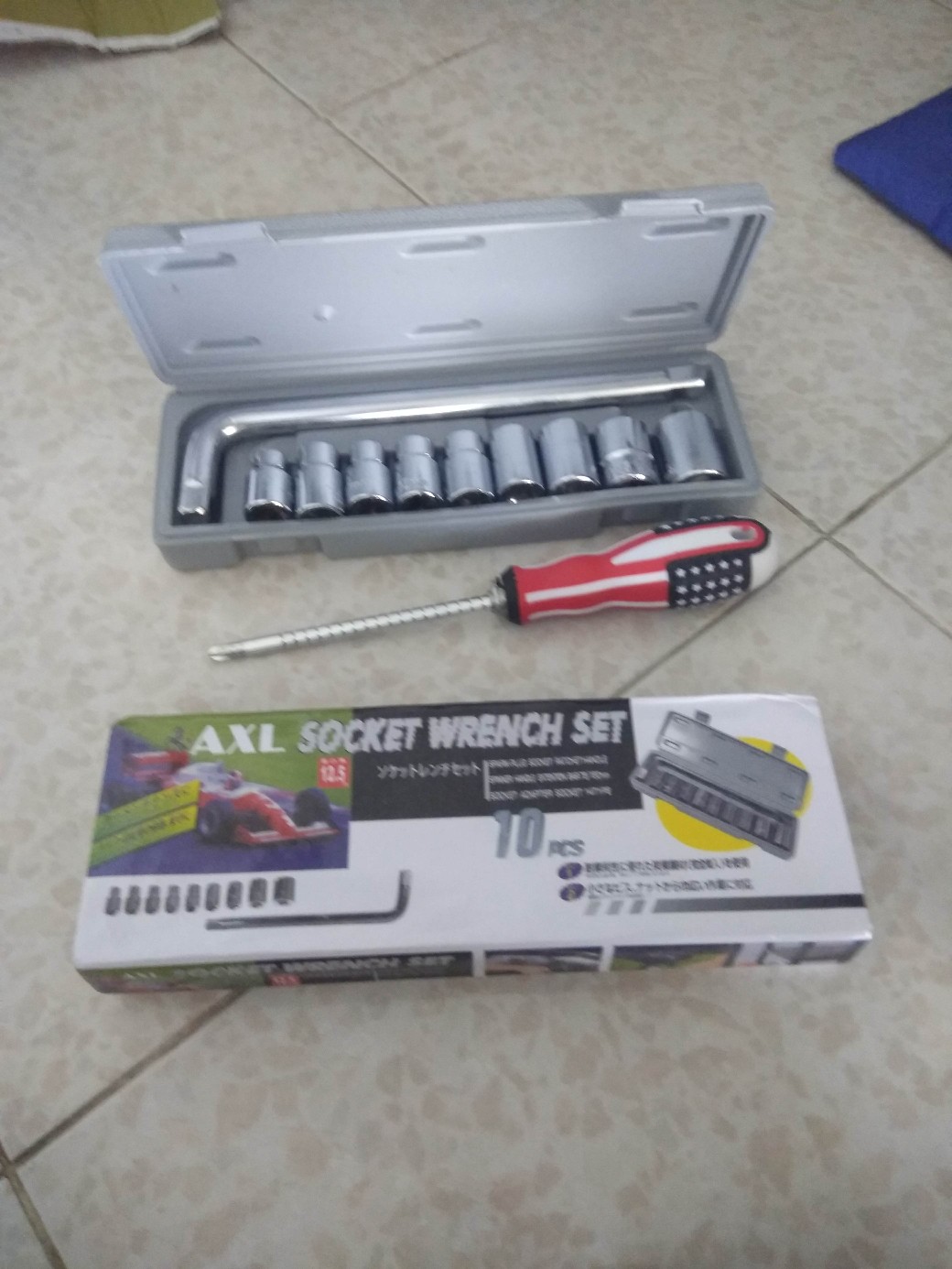 Obeng Bolak Balik Plus Minus Treker- Obeng Gagang Karet Bolak Balik Usa