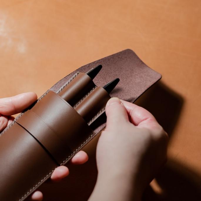 

Office & Stationery | Alat Tulis | Brown Leather Fountain Pen Case, Double Pen Case, Ballpoint Case Braow | Best Seller