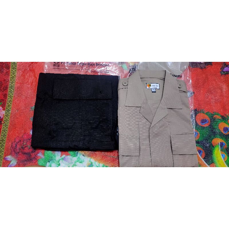 SATU STEL SERAGAM POLRI BAHAN PREMIUM 2023 BUKAN KOTAK KOTAK