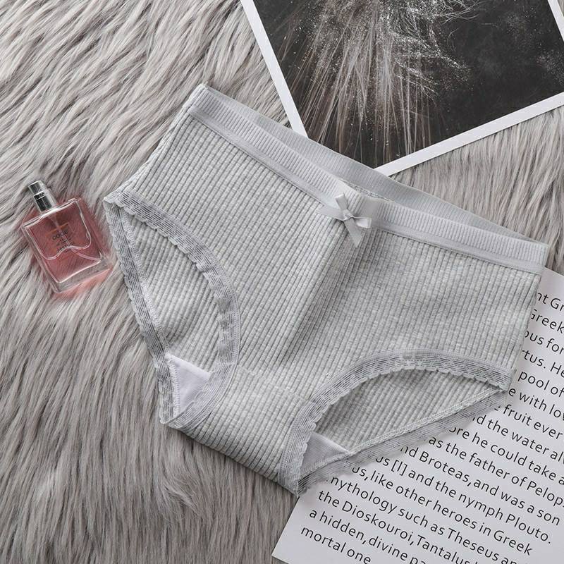 BEE - Celana Dalam Seamless Halus Cd Undies Pakaian Dalam Wanita 006-ABU