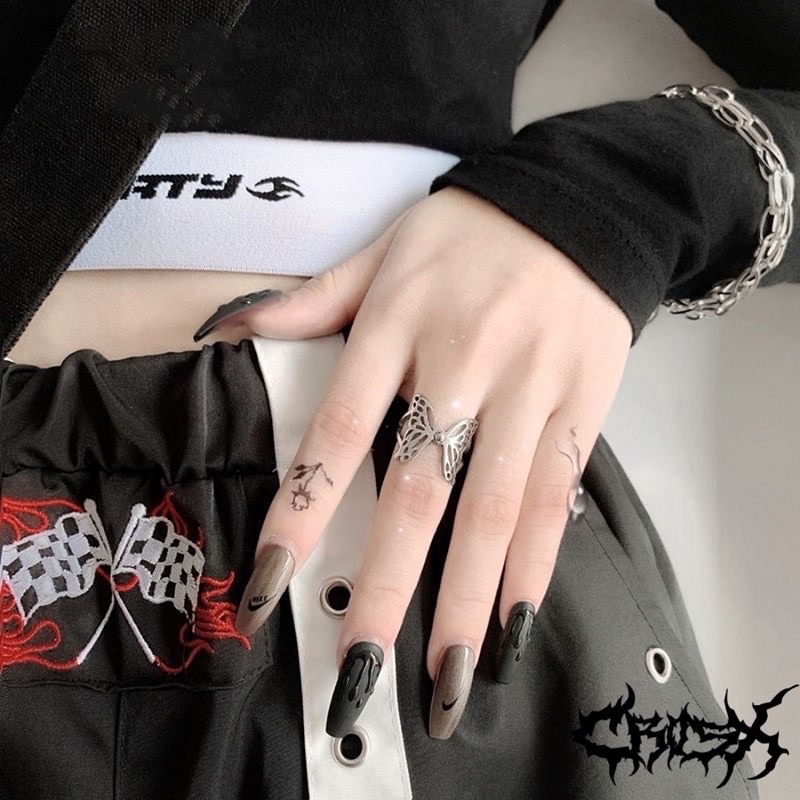 KUPU KUPU BUTTERFLY HOLLOW RING / CINCIN KUPU KUPU / COUPLE RING CINCIN COUPLE KOREAN STYLE RING CINCIN STYLE KOREA CINCIN AESTHETIC RING CINCIN TITANIUM CINCIN STAINLESS STEEL CINCIN PRIA CINCIN WANITA HIP HOP PUNK RETRO VINTAGE METAL RING SET