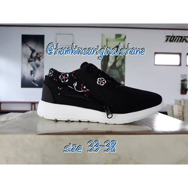 Sepatu Sneakers Tomkins Wrinkle - Sepatu Olahraga - Sepatu Sneakers - Sepatu Lari - Sepatu Sekolah