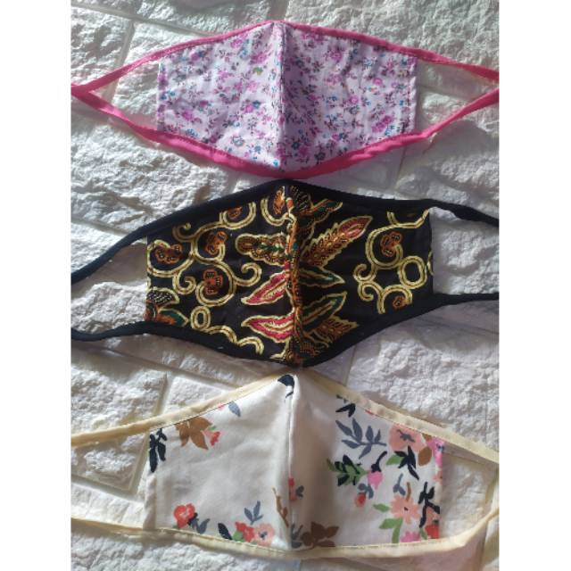 MASKER KAIN KATUN JEPANG BATIK 2 LAPIS