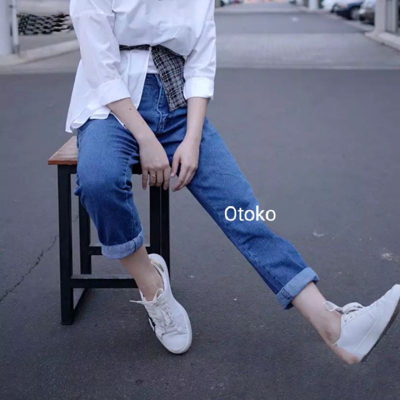 CELANA BOYFRIEND JEANS // JEANS POLOS // JEANS SOBEK WASH // CELANA WANITA // REGULER PLAIN