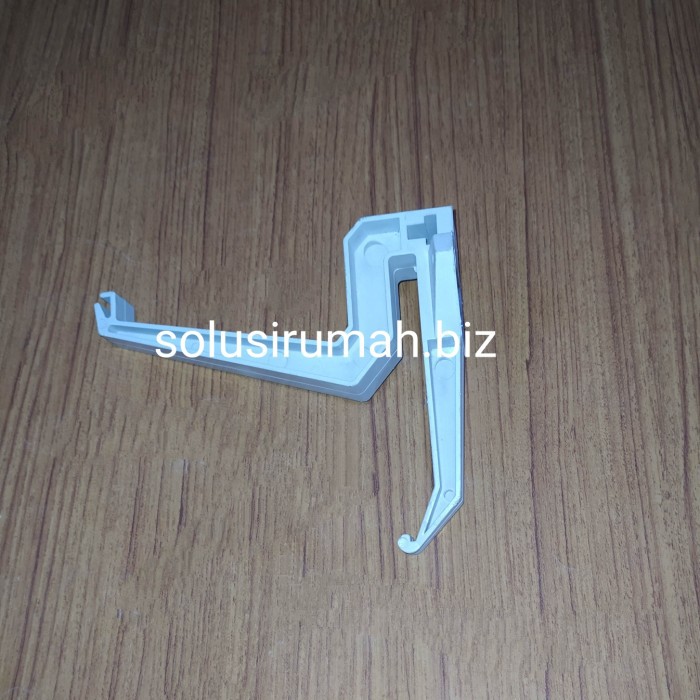 gantungan talang air kotak pvc klem clamp talang air kotak 140 plastik