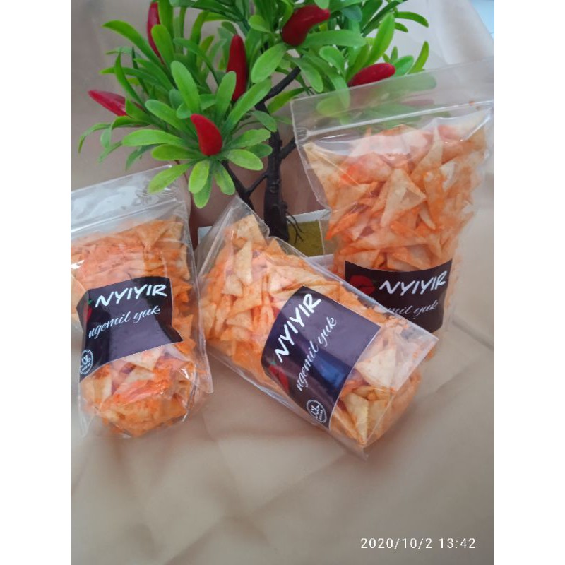 

Nyiyir Kripik pangsit
