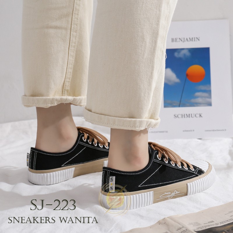 【Mon.a】 Sepatu Sneakers Wanita Casual Wear ala Back To School Import Kualitas Super Premium Mona 223