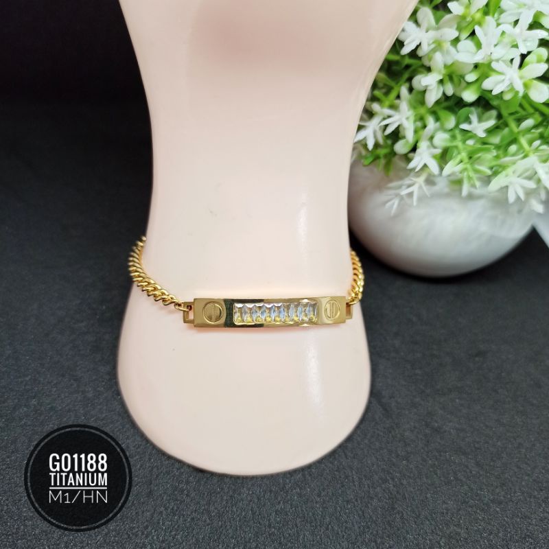 gelang Titanium motif cartier pertama anti karat  L102829