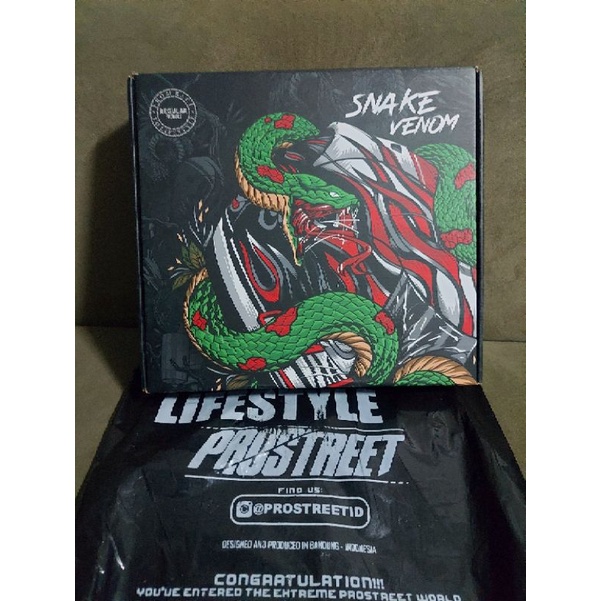 Hoodie prostreet snake venomous v2 size M