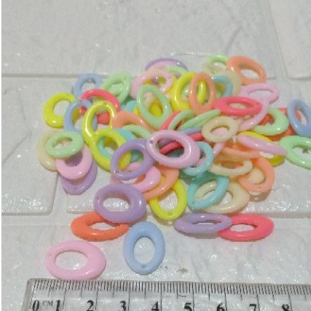 

Mote bentuk oval dengan warna pastel 40gr