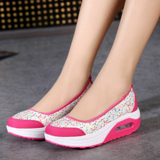 E M O R Y  Highsole . Series  8865.
Share Price