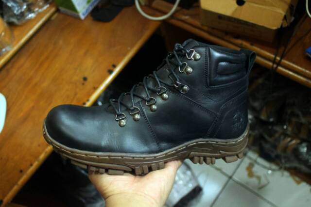 SEPATU SAFETYBOOT KULIT