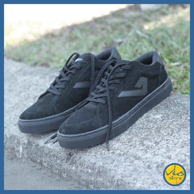 Sepatu Sneakers Pria Cowok Tali Style Casual Unisex Distro Kuzatura Suede Lokal Premium Elegan