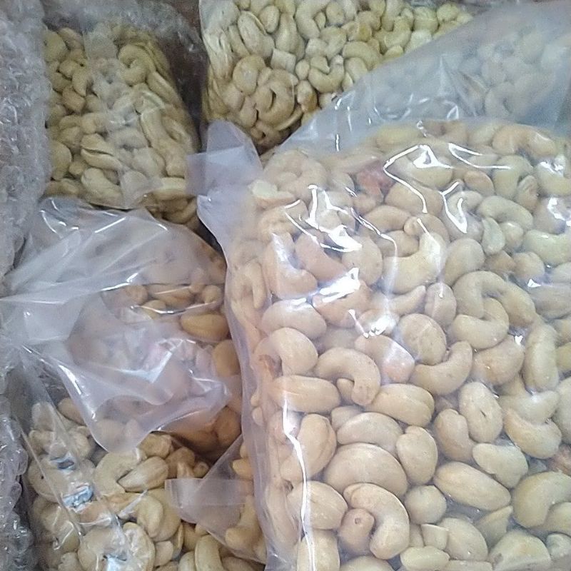 KACANG METE SUPER JUMBO /CASHEW NUT