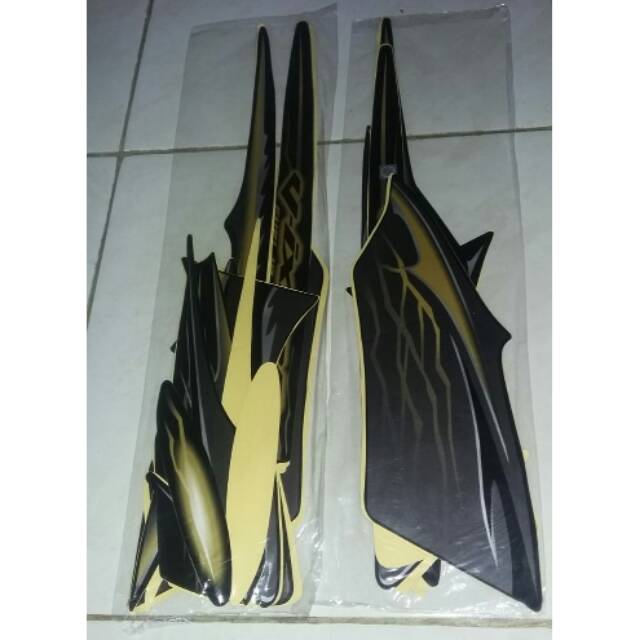 striping sticker lis motor yamaha vixion 2010 hitam