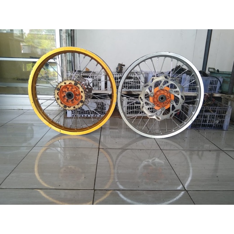 Velg Pelek Rossi Italy Ring 17x1.85 dan 17x1.60 Tromol KLX VARIASI