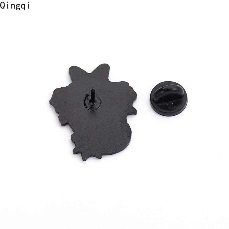 Bros Pin Enamel Desain Kartun Tengkorak Butterfly Siput Strawberry Mawar Untuk Wanita