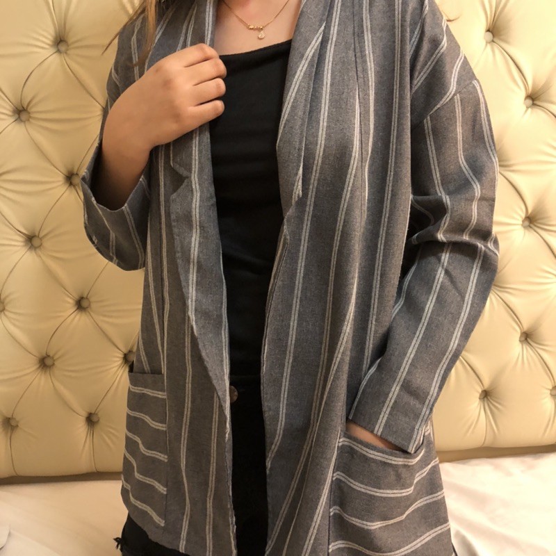 3MONGKIS OUTER