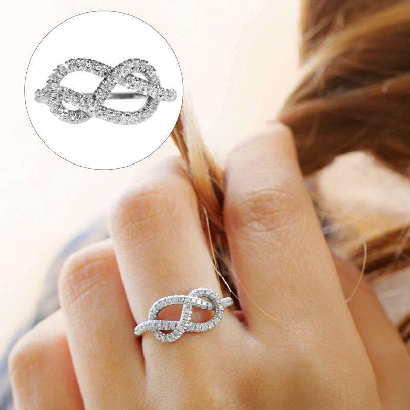 Cincin Bentuk Twist Bahan Cubic Zirconia Warna Silver Untuk Wanita