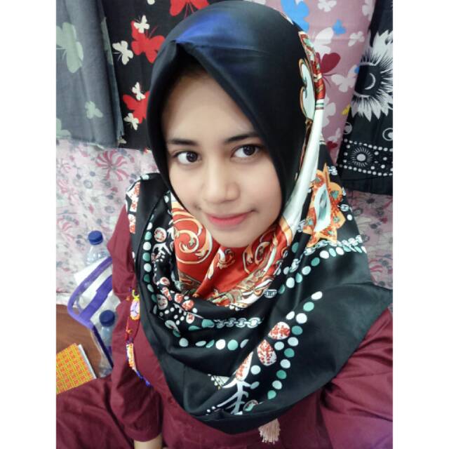 Hijab Satin Lamiz Motif terbaru