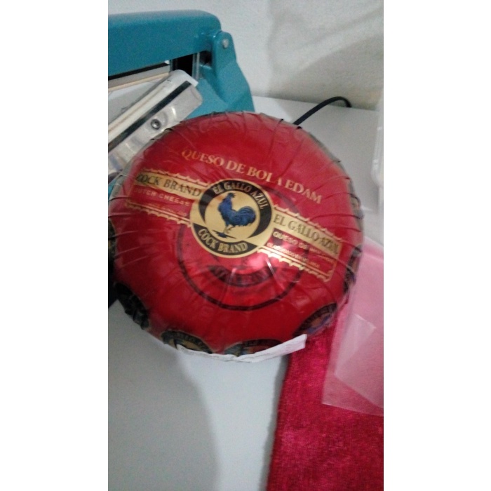 

Keju- Keju Edam (Keju Bola) Holland - 200 Gr - Halal Recoqnized Mui -Keju.