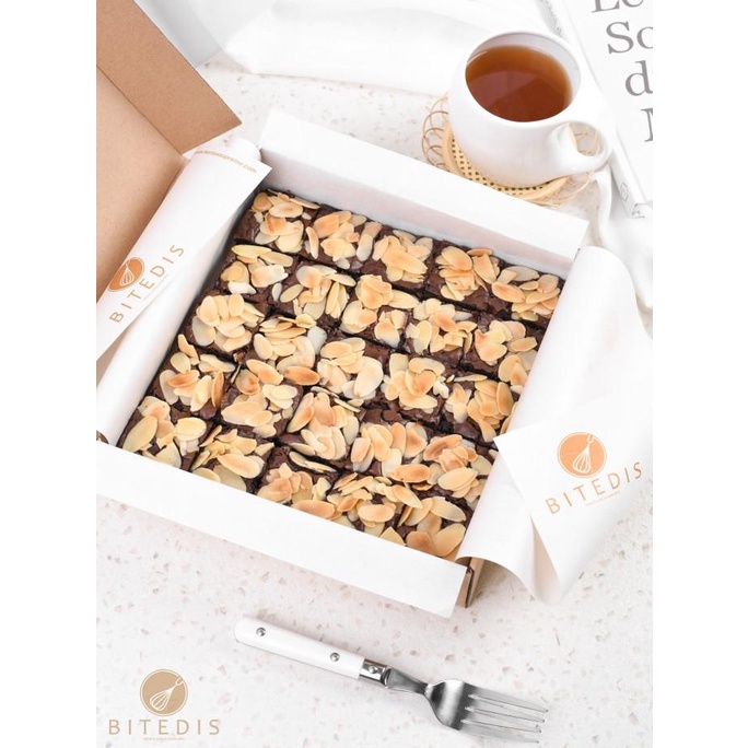

Fudgy Brownie Almond