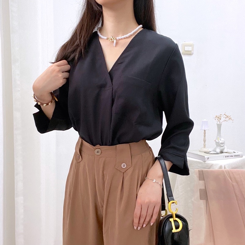 SAFIRA Blouse Wanita Casual Pocket / Atasan Kantor Kantong Lengan Panjang / V-Neck Top Basic 0369