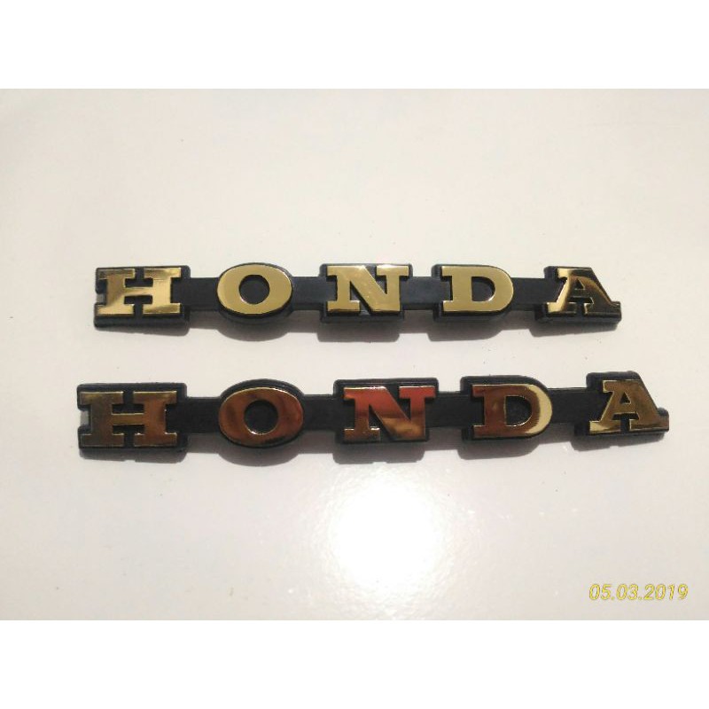 Emblem Tangki Honda C700 C800 SUPERCUB